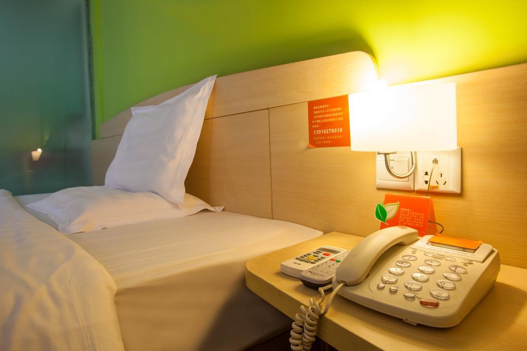 7Days Inn Sanya Phoenix Island Oda fotoğraf